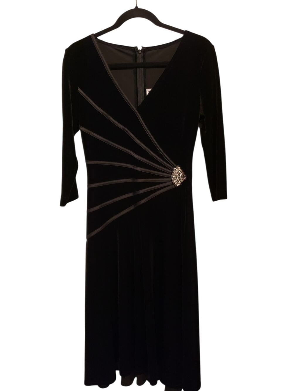 Tadashi Shoji Cocktail Velvet Dress Midi Medium Beaded Vintage Black